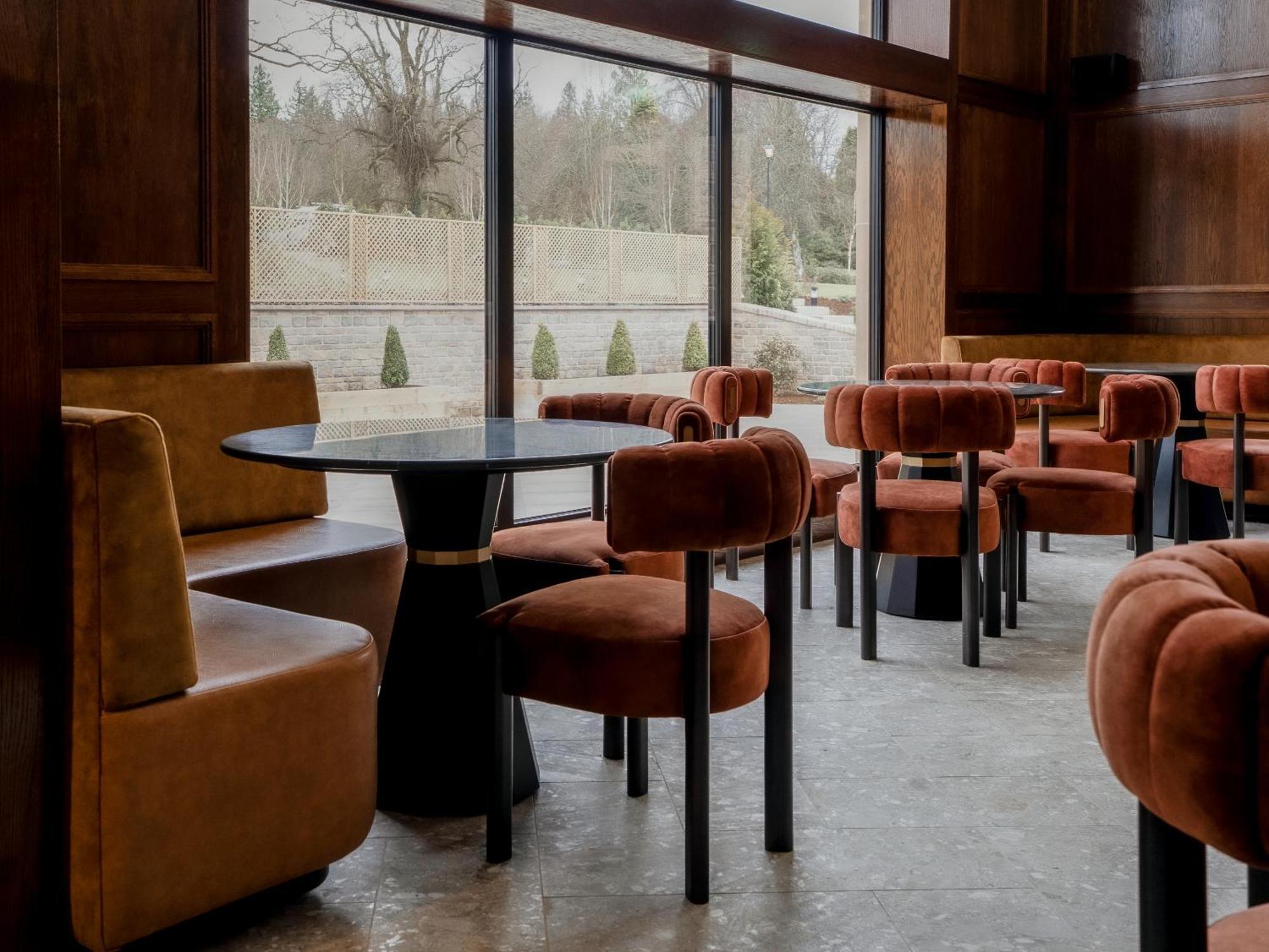 Crossbasket Castle Hotel & Restaurant High Blantyre エクステリア 写真