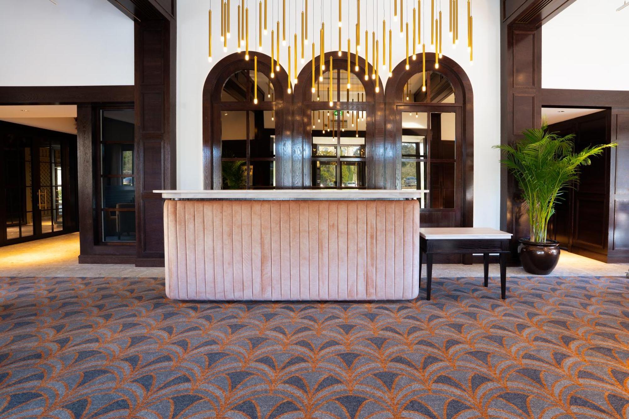 Crossbasket Castle Hotel & Restaurant High Blantyre エクステリア 写真