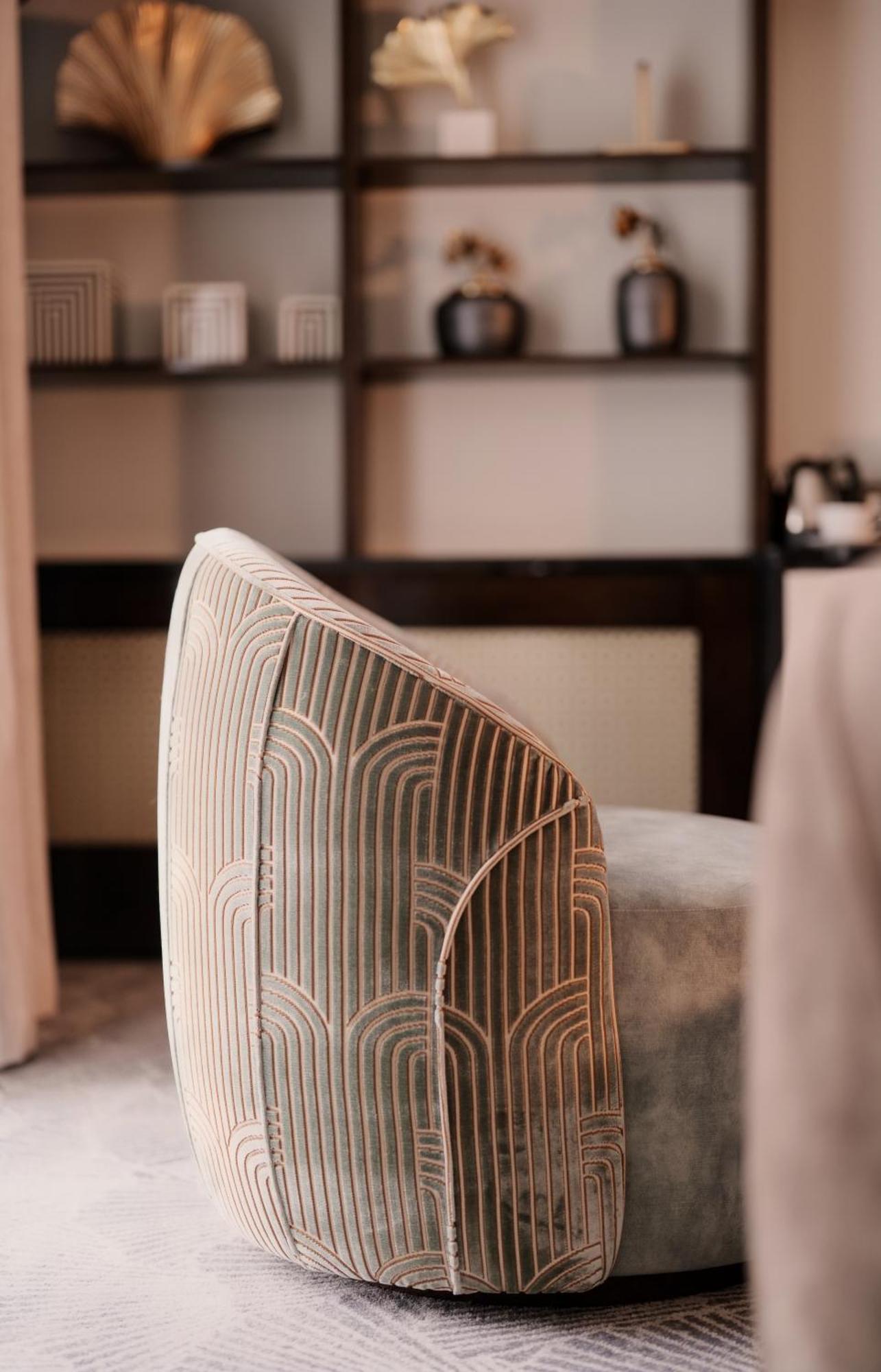 Crossbasket Castle Hotel & Restaurant High Blantyre エクステリア 写真